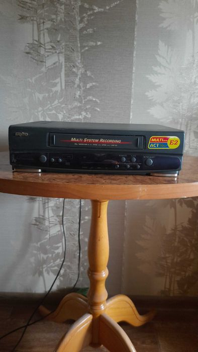 Пишущий видео плеер Sanyo