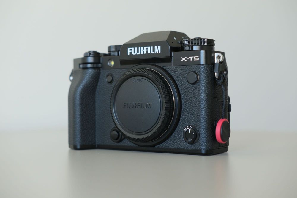 Fujifilm X-T5 – Como Nova