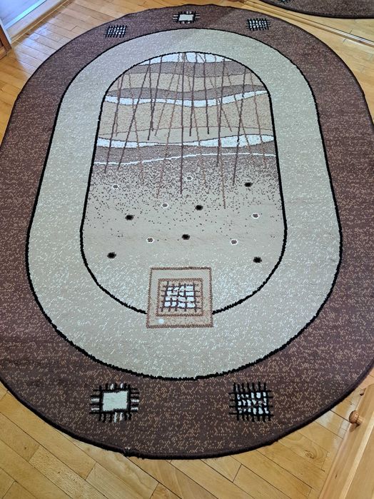 Chodnik brązowy owalny
