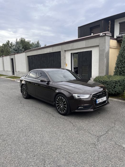Продам Aubi a4b8