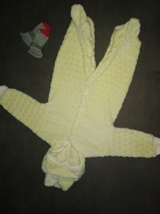 Человечек, комбезик для новорожденных . Новый. Тепленький. 0-4 мес