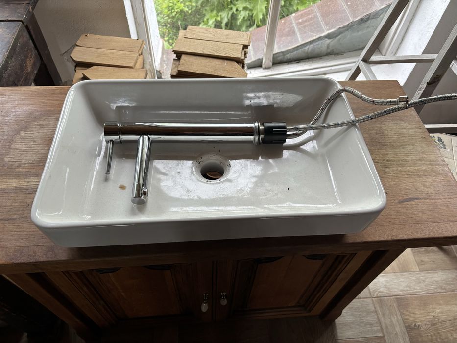 Szafka łazienkowa z umywalką