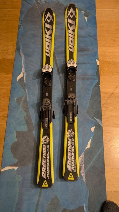 Narty Volkl Racetiger Junior SL 130