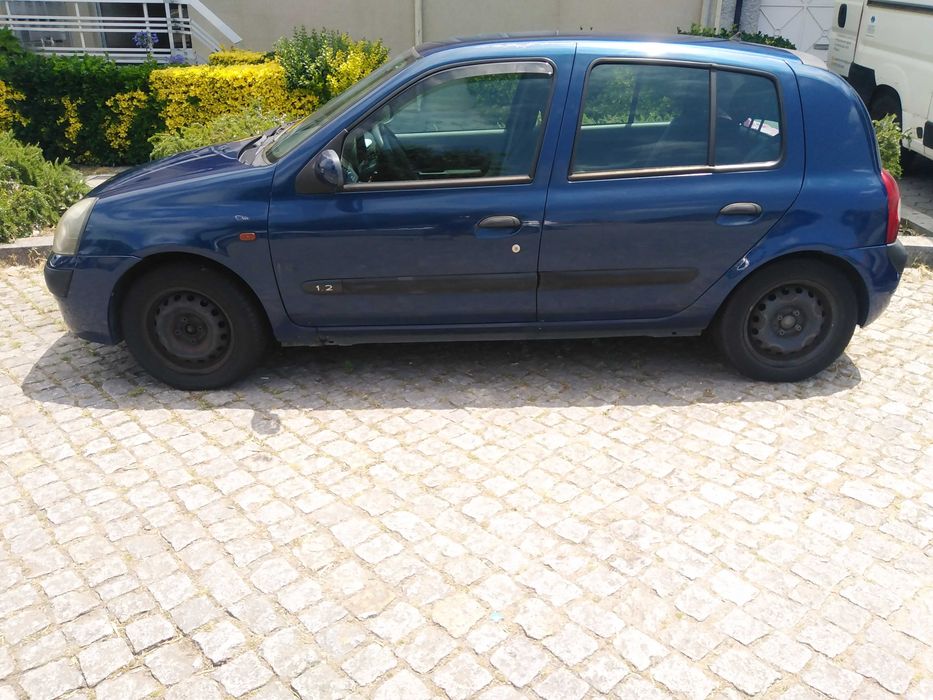 Renault Clio — fotografia 8