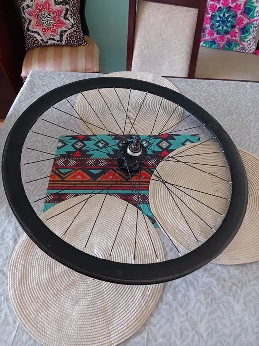 Roda fixed gear / single speed - 40mm perfil (COMO NOVA)