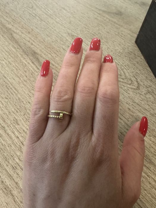 Золотое кольцо Cartier 750 проба 16.5 р