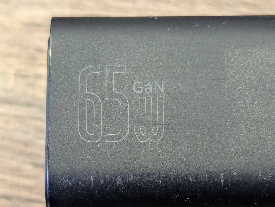 зарядное устройство Baseus GaN3 Pro Desktop Fast Charger 65W