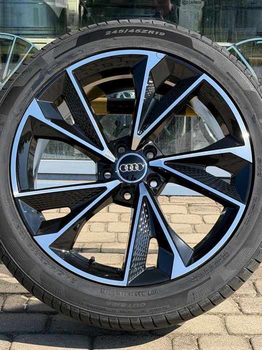 Nowe koła zimowe 18 cali Audi A3 S3 czarno srebrne połysk