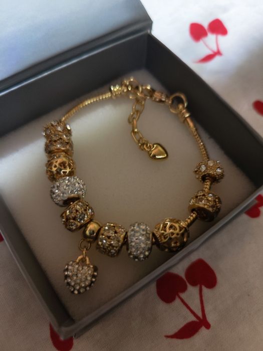 Bransoletka złota charms