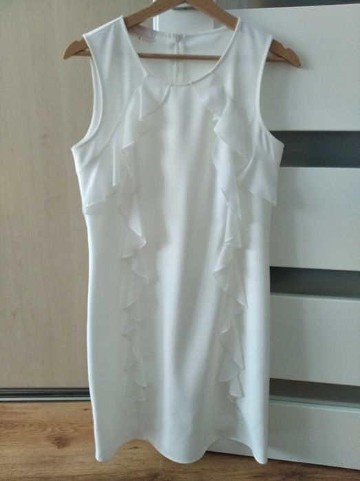 Sukienka biała elegancka