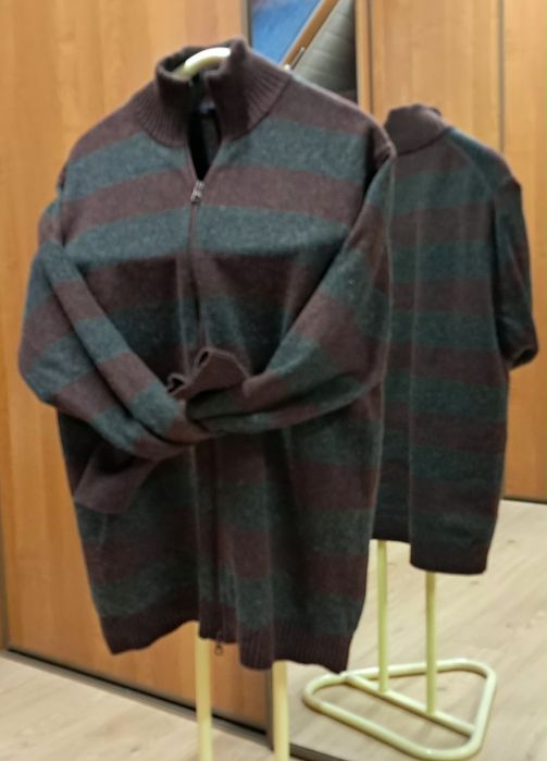 Kardigan sweter na zamek