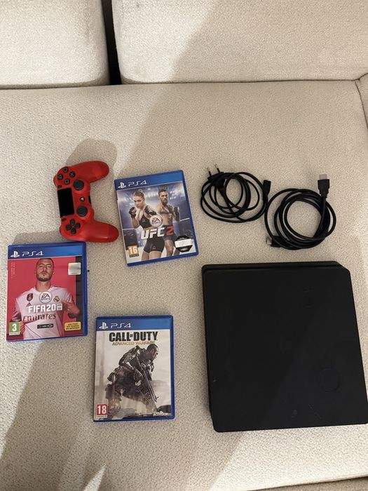 Playstation 4 1Tb com 3 jogos