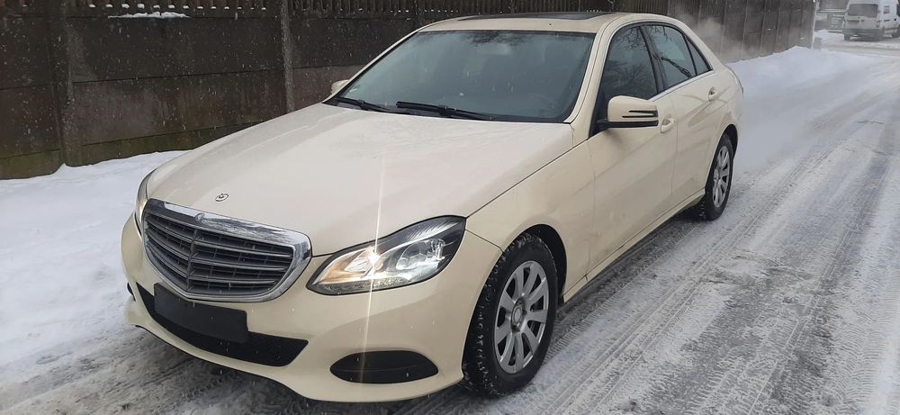 Mercedes-Benz Klasa E mercedes benz e200  oryginalny stan
