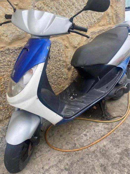 Scooter Peugeot Boa para o dia a dia