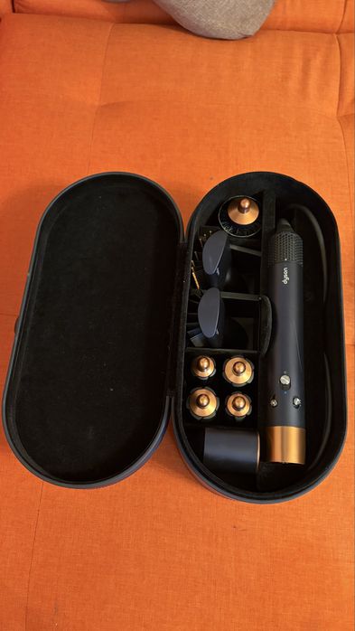 Dyson Airwrap (повний комплект з насадками)