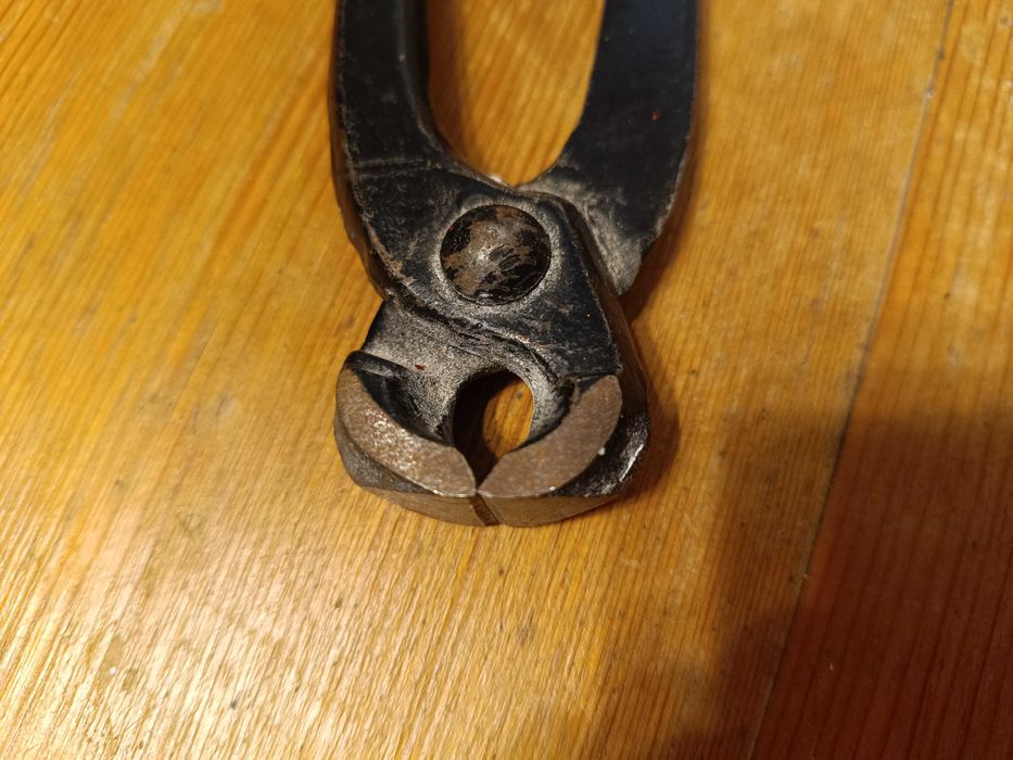 Stare szczypce obcęgi