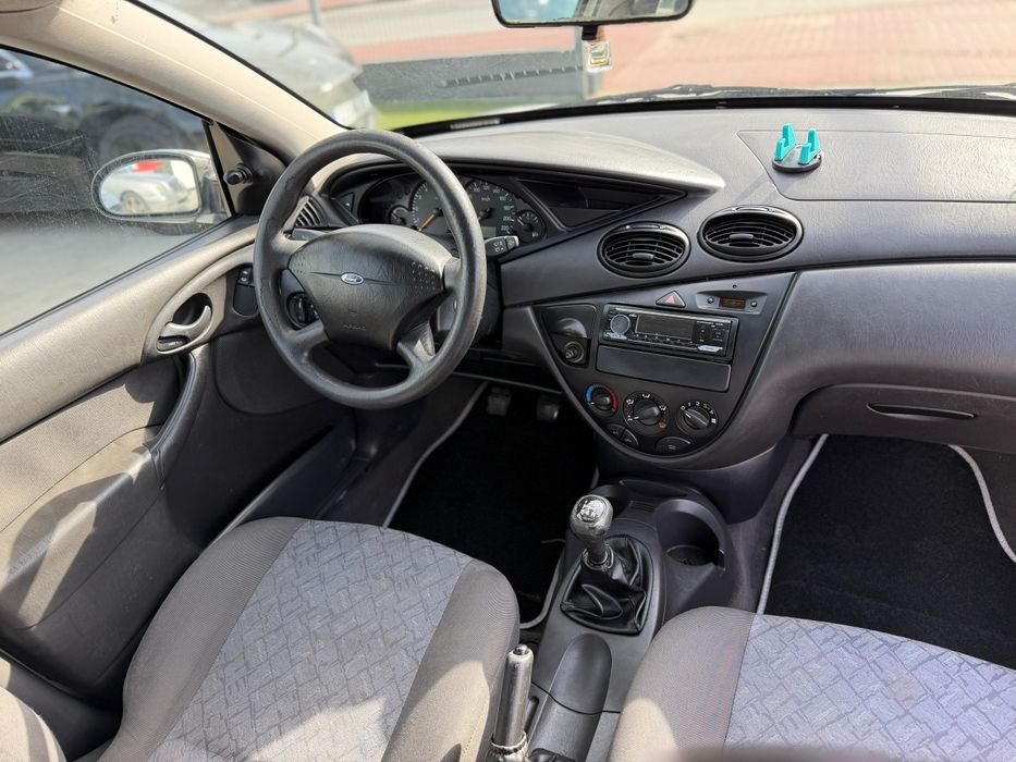 Focus  SW 1.4i muito Boa