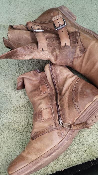 Buty damskie skórzane botki