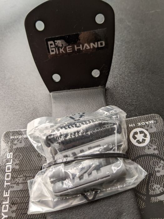 Кріплення для велосипеда (на стіну).