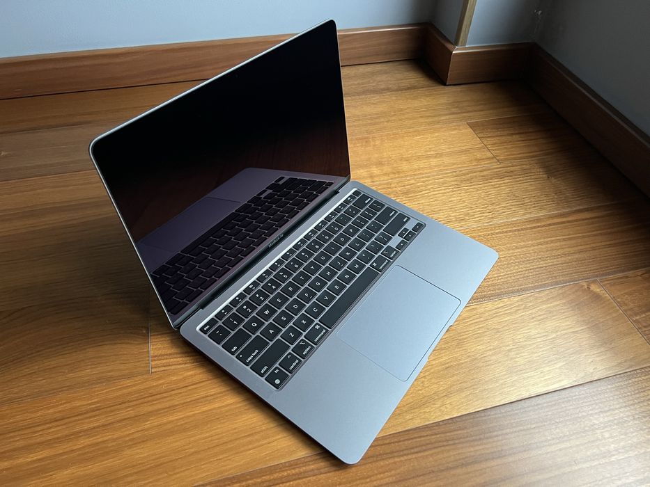 (Nowy) M1 MacBook Air 8/256 (bateria do wymiany)