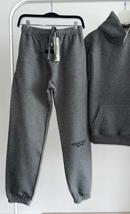 r. 38 / r. M / Essentials dresowy set komplet 100 % bawełna