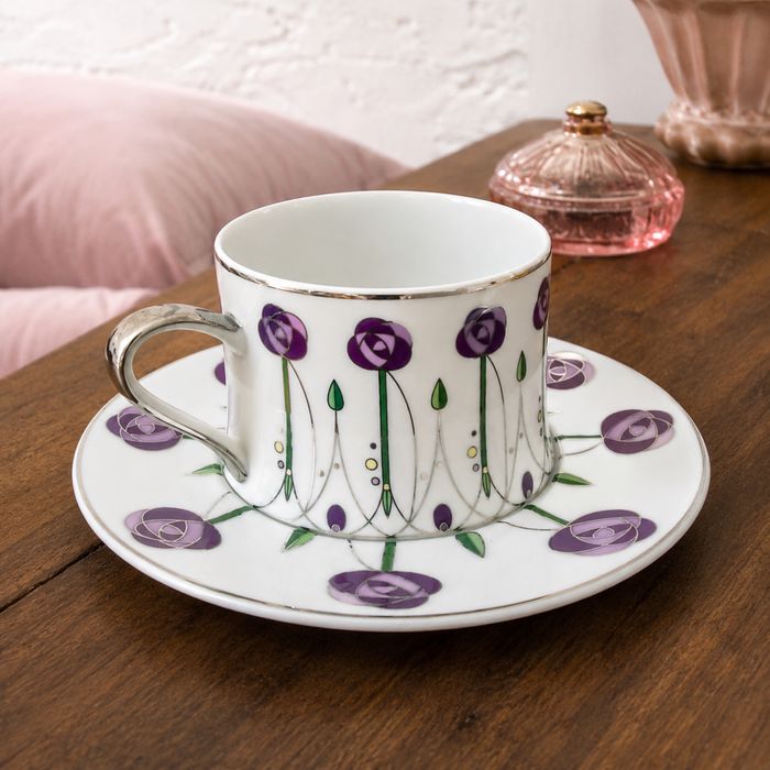 The Leonardo Collection filiżanka ze spodkiem porcelana fioletowe róże Art Nouveau