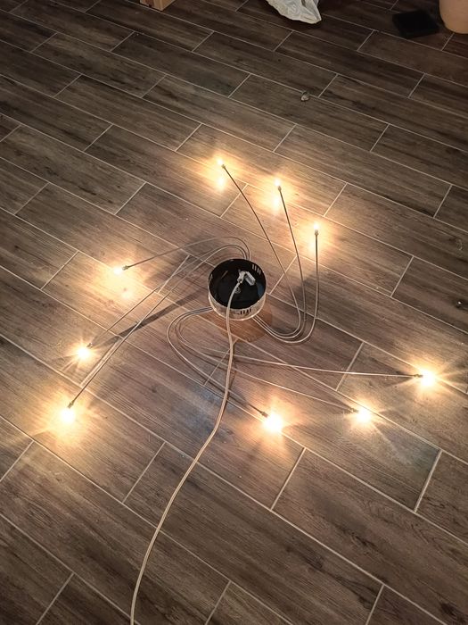 lampa sufitowa wisząca z 9 elementów