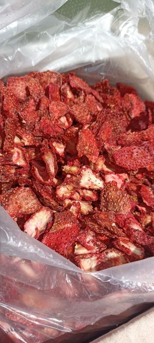 Сушеная  Клубника  ,Сушена Полуниця ,Малина ,Чипсы Клубники ,Ягоды