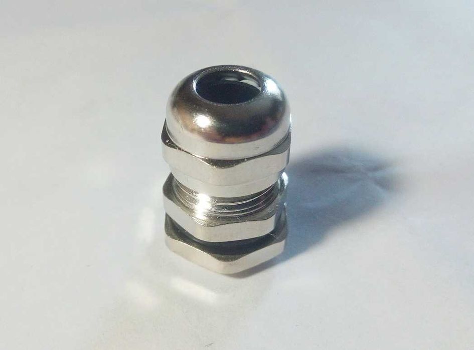 Ниппель термометра щуп 4мм куб автоклав дистиллятор сальник кабеля