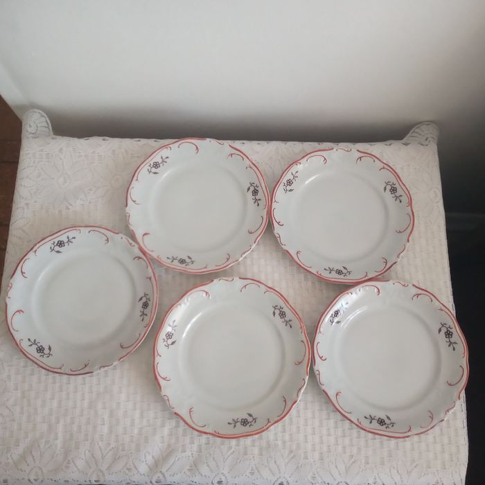 Talerzyki deserowe porcelana Wałbrzych