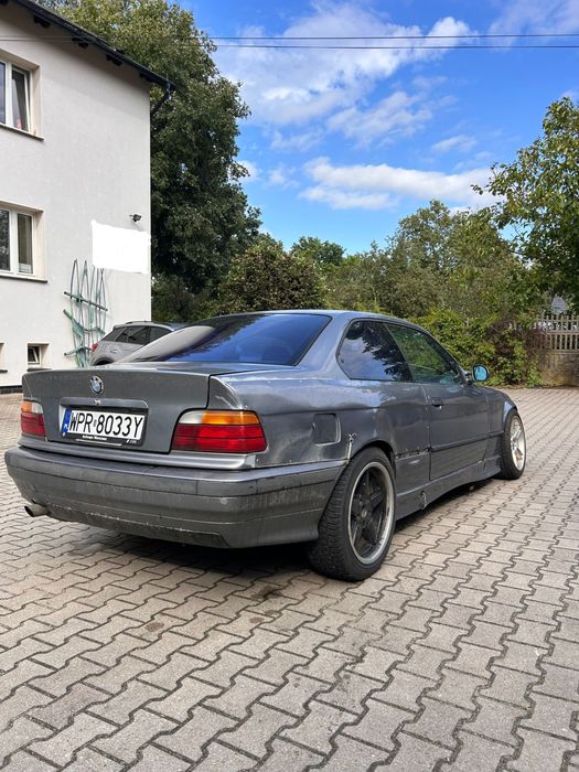 BMW E36 coupe 2,5 drift