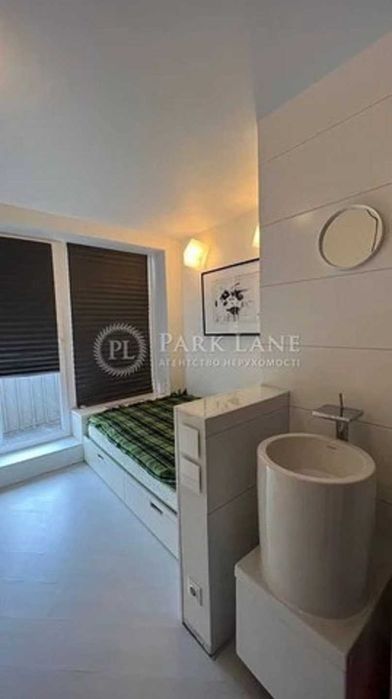 1 кімнатна  (євродвушка) на просп. Володимира Івасюка 9а