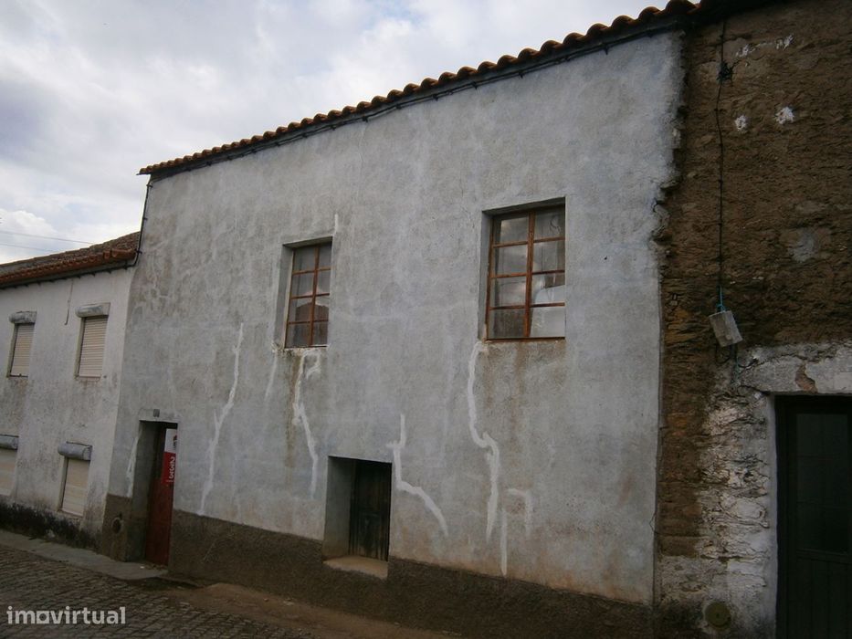 Moradia — Monfortinho E Salvaterra Do Extremo, Castelo Branco