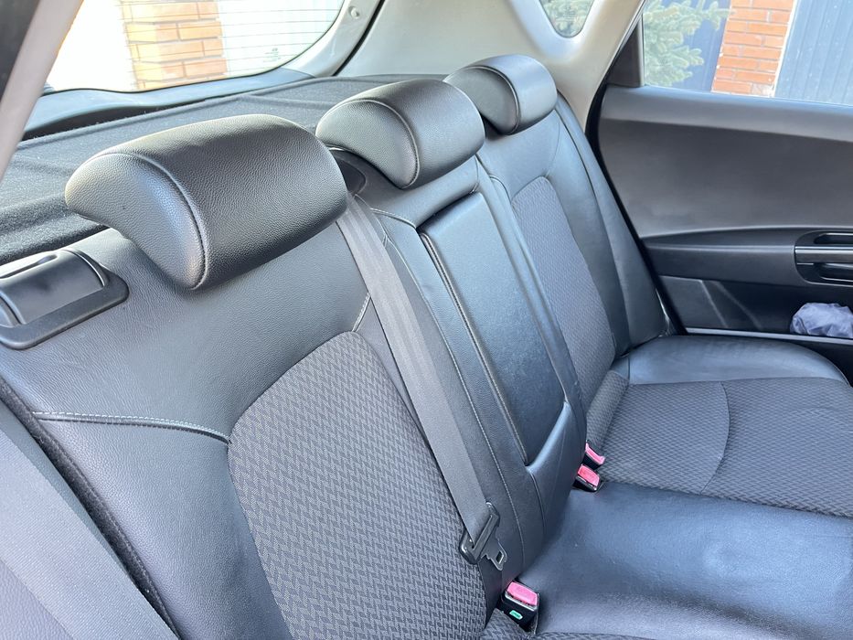 Продаю авто KIA CEED 2010 року