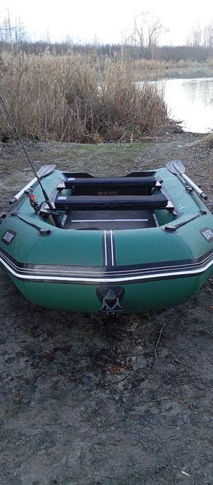 Човен Bark 330SD