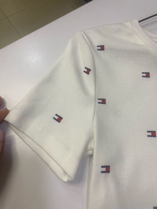 Жіноча футболка Tommy