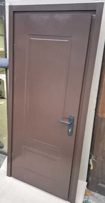 Продам бюджетні вхідні металеві двері технічні від виробника доставка
