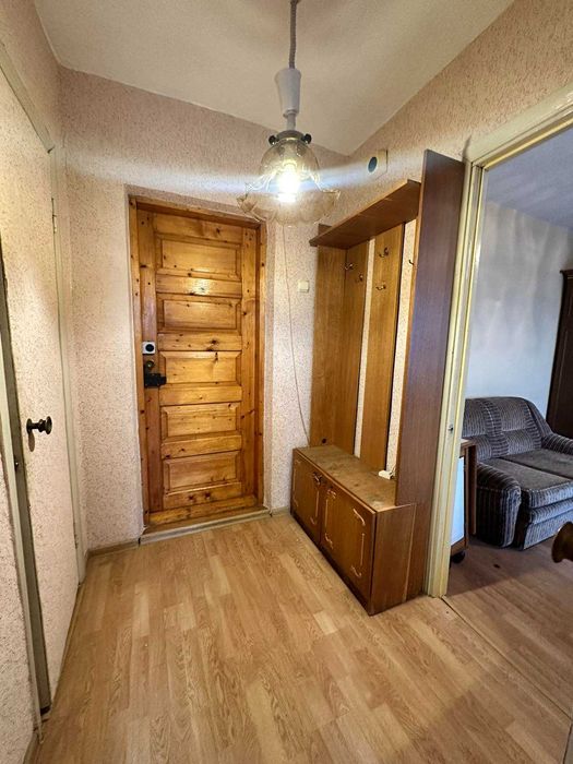 1к квартира Ближні Гречани, 8\10, 27кв, цегляний будинок