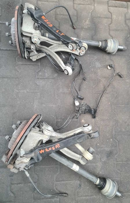 Mercedes C Klasa w205 2.0 CGI Kombi zwrotnica półoś wahacz tył