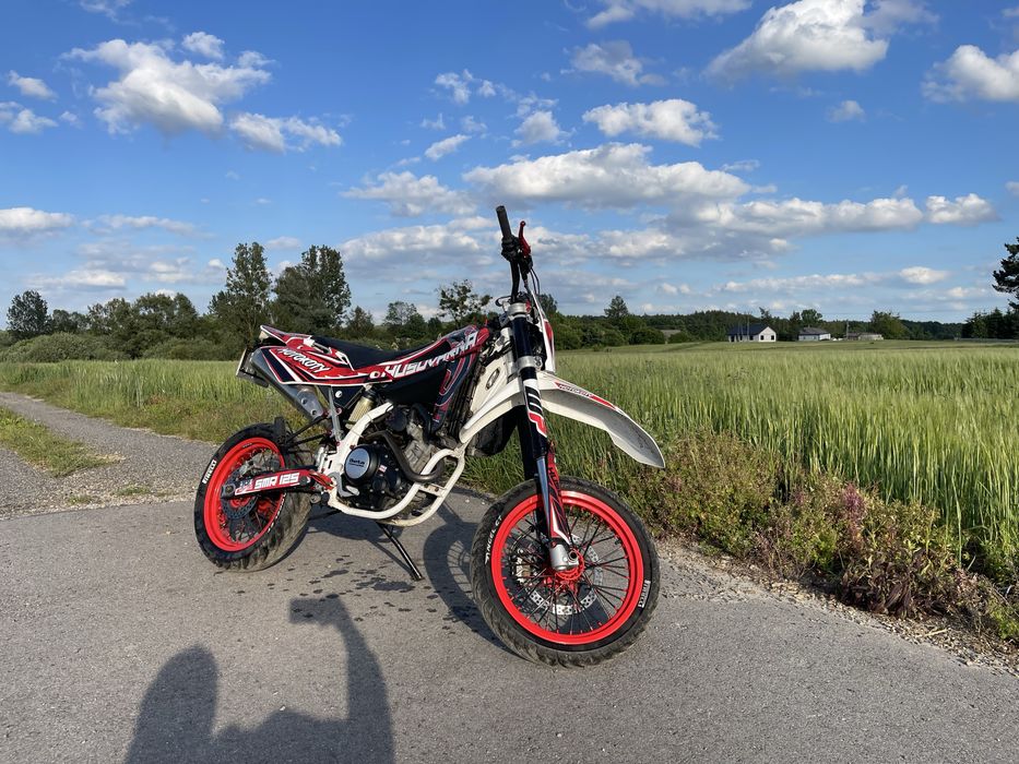 Husqvarna te125 4t gaznik kat. A1 B enduro supermoto