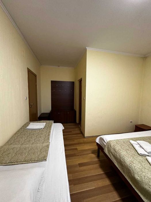 Продається діючий готель та комерційний комплекс  Солотвино
