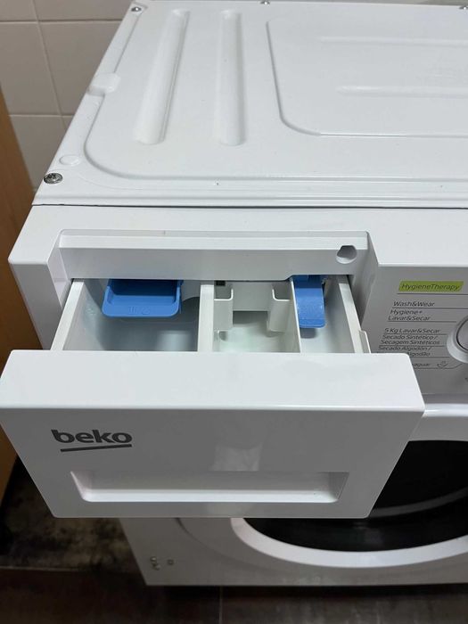 Máquina de Lavar e Secar - COMO NOVA!!!