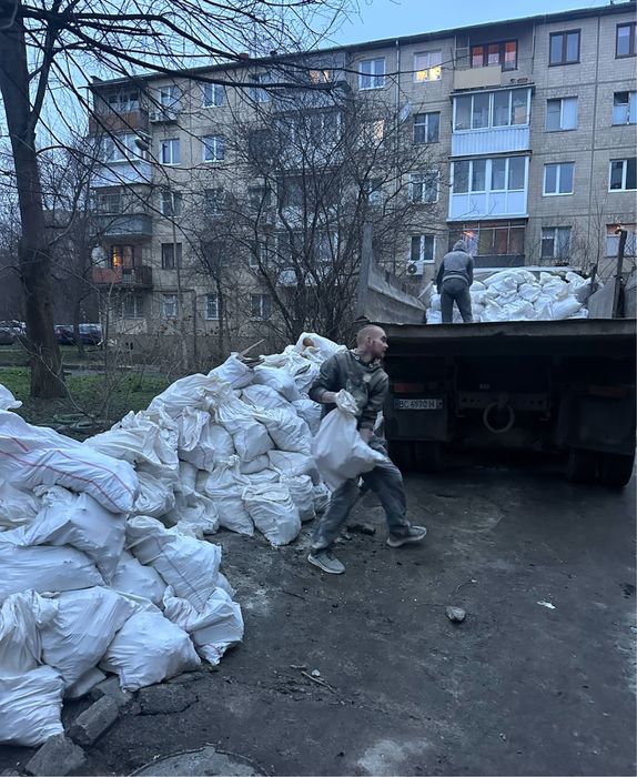 Вивіз сміття у Львові та області Вантажники
