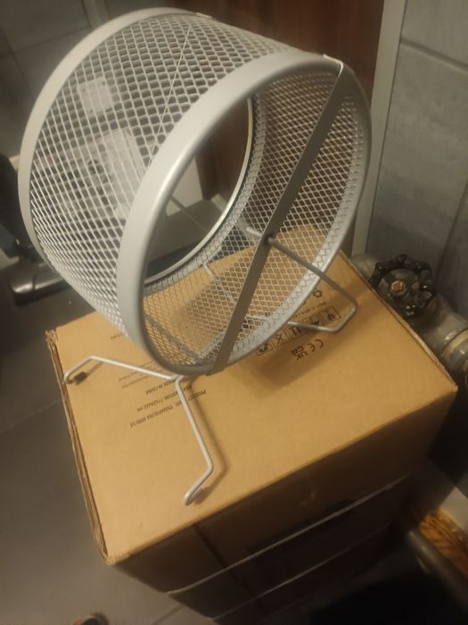 Kołowrotek dla chomika śr.20 cm