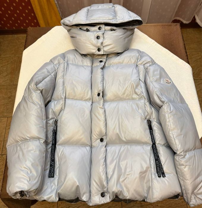 Пуховик Moncler жіночий