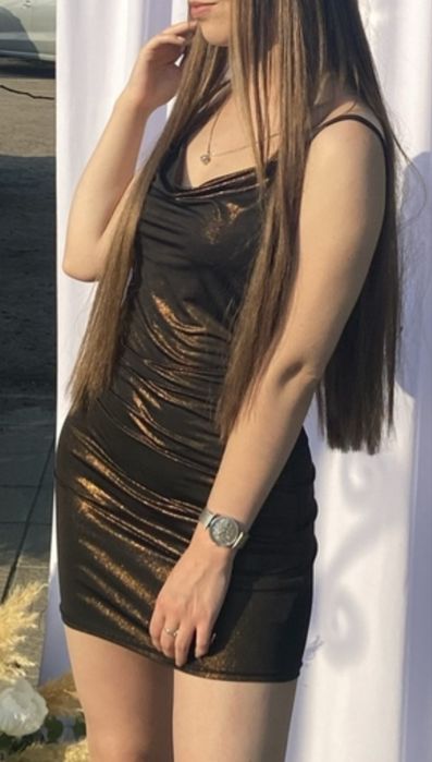 Сукня, яка гарно сідає по фігурі