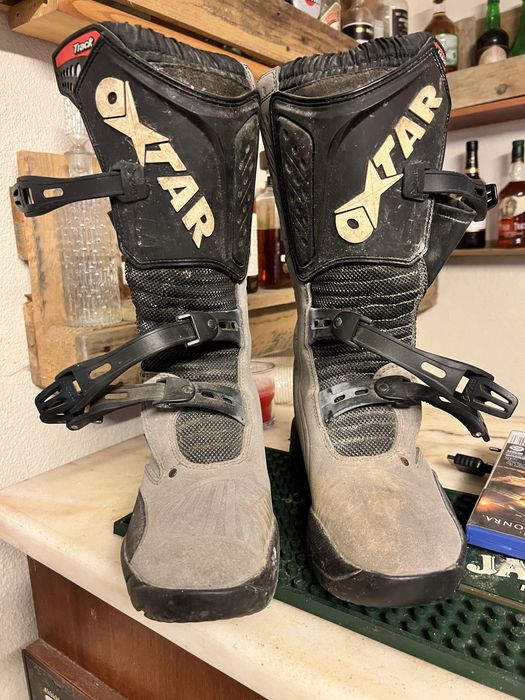 Botas de motocross em bom estado
