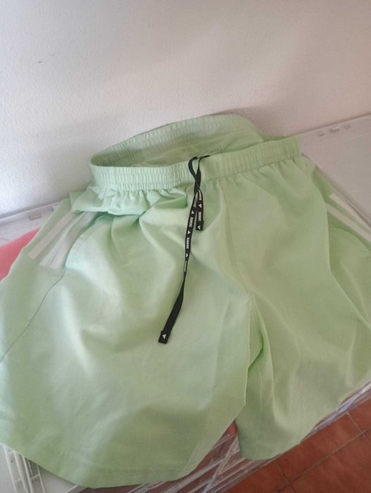 Calções de desporto "Own the run" da marca Adidas