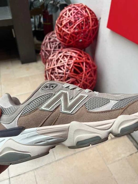 New Balance 9060 Mushroom R.44