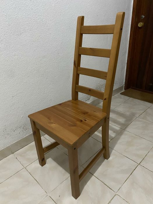 Conjunto mesa + 4 cadeiras IKEA